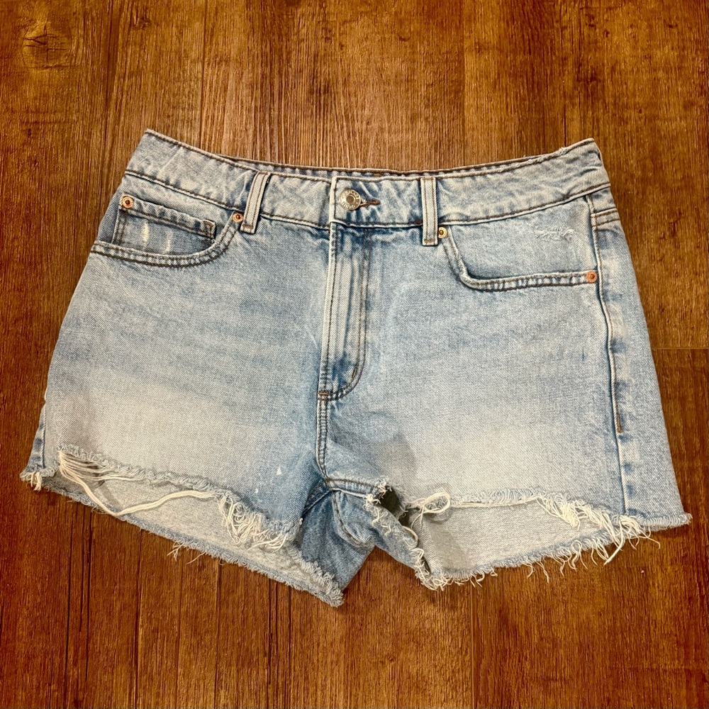Garage Classic Cut-Offs Denim Shorts - Picture 2 of 6